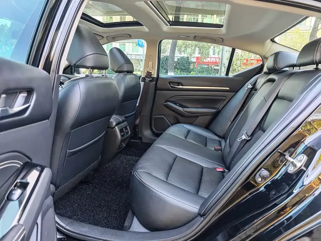Nissan Teana 2023 из CN, фото 2