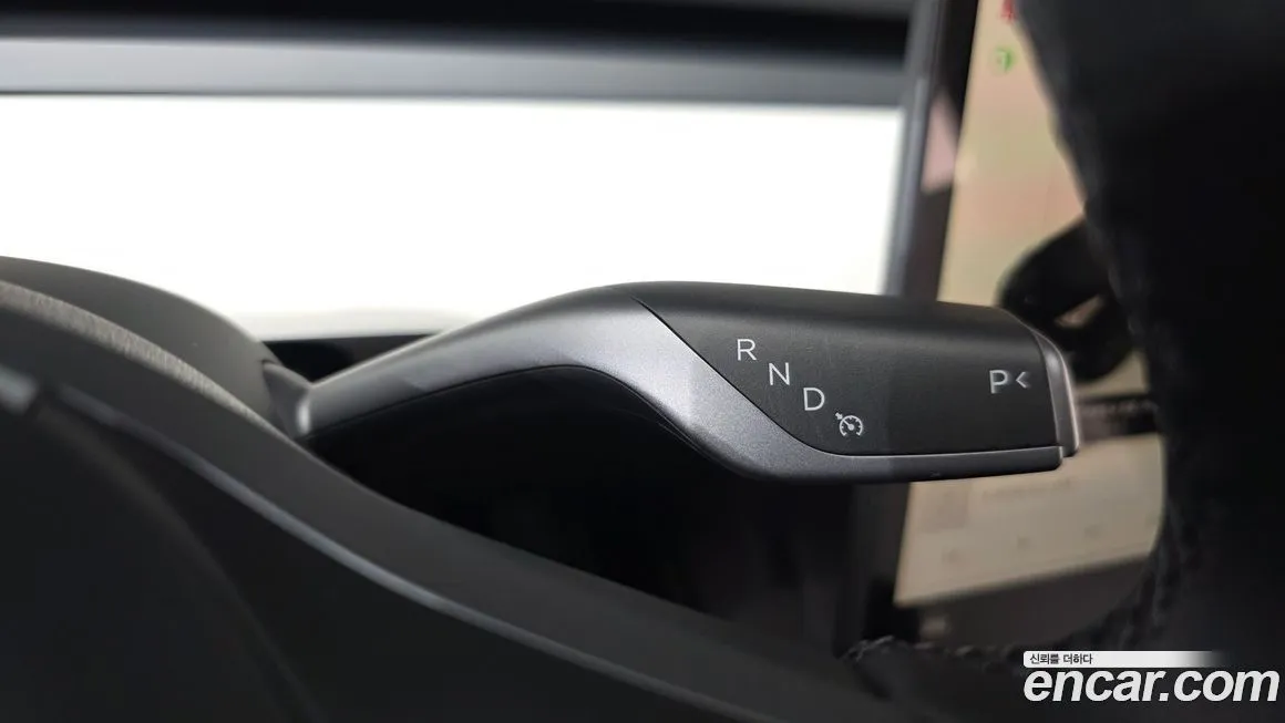 Tesla Model Y 2024 из KR, фото 2