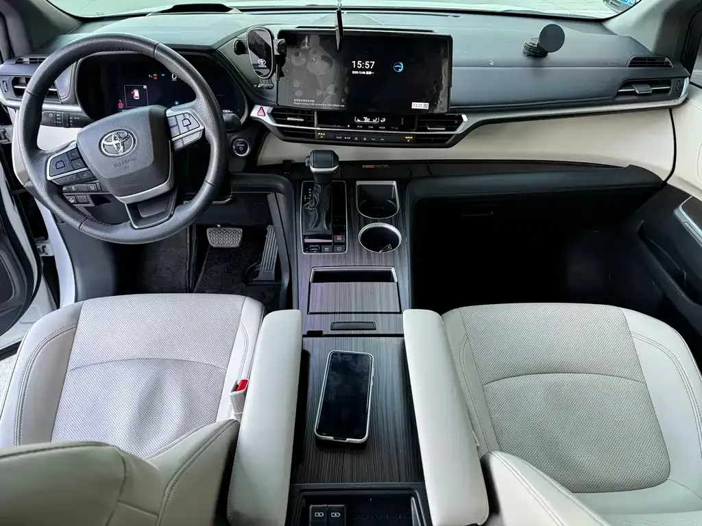 Toyota Granvia 2025 из CN, фото 4