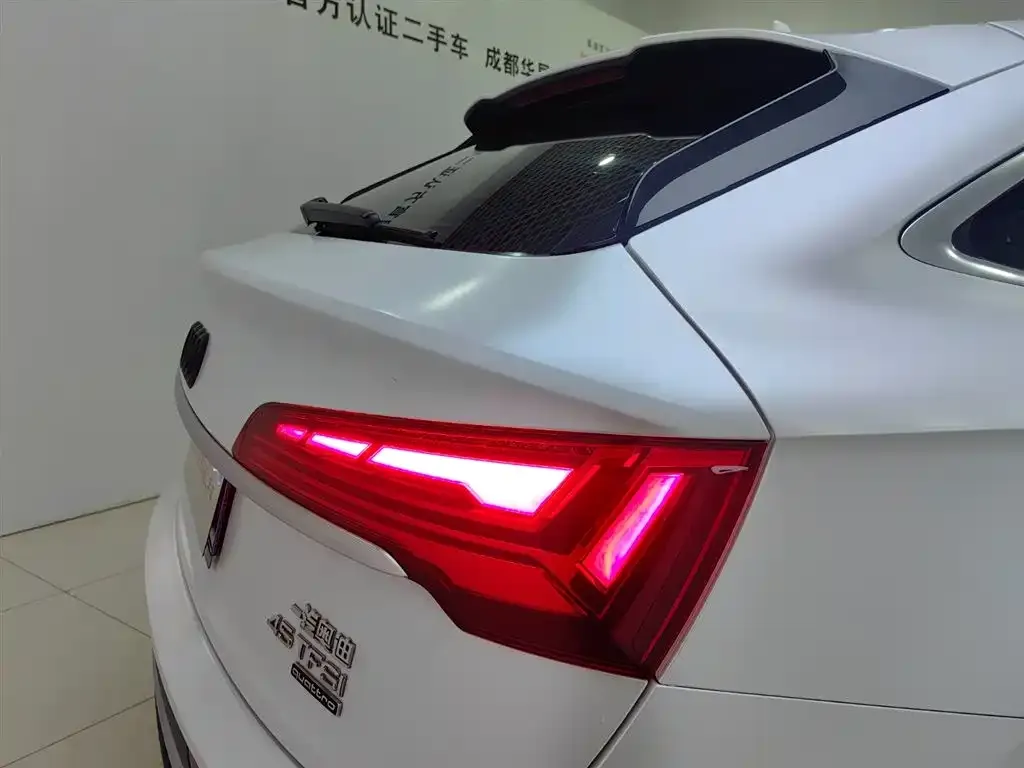 Audi Q5L Sportback 2023 из CN, фото 8