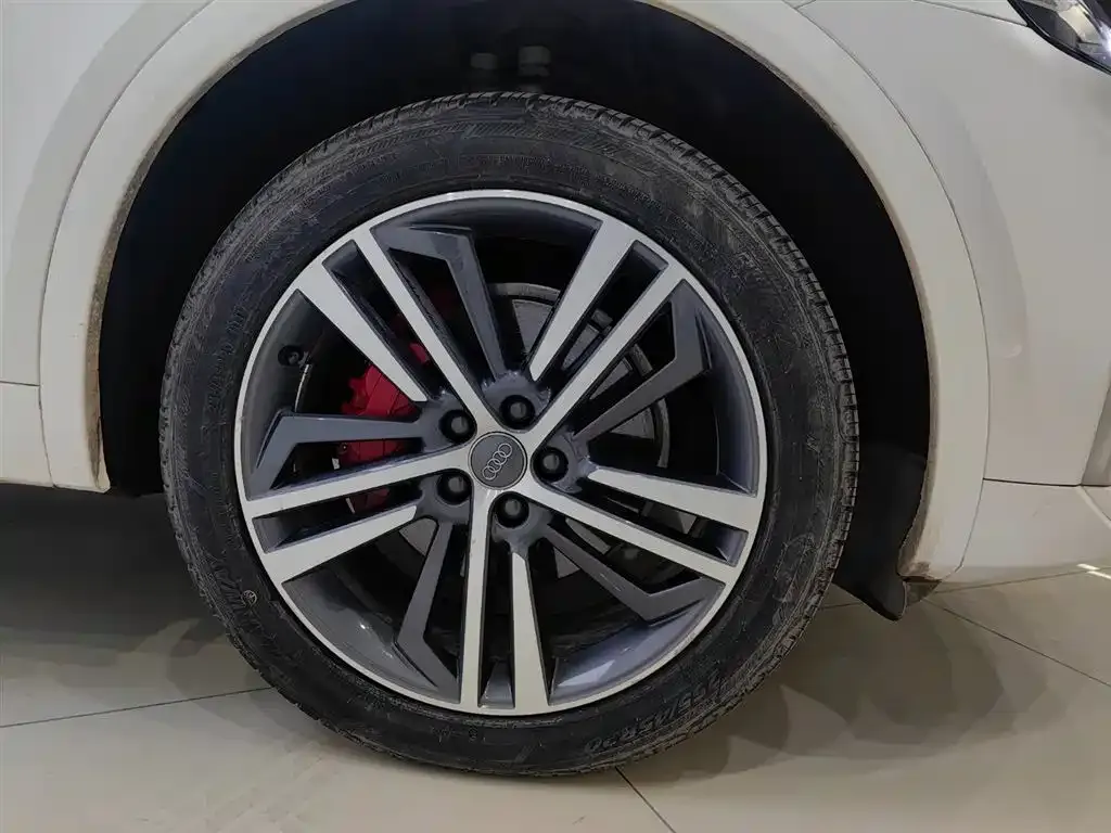 Audi Q5L Sportback 2023 из CN, фото 10