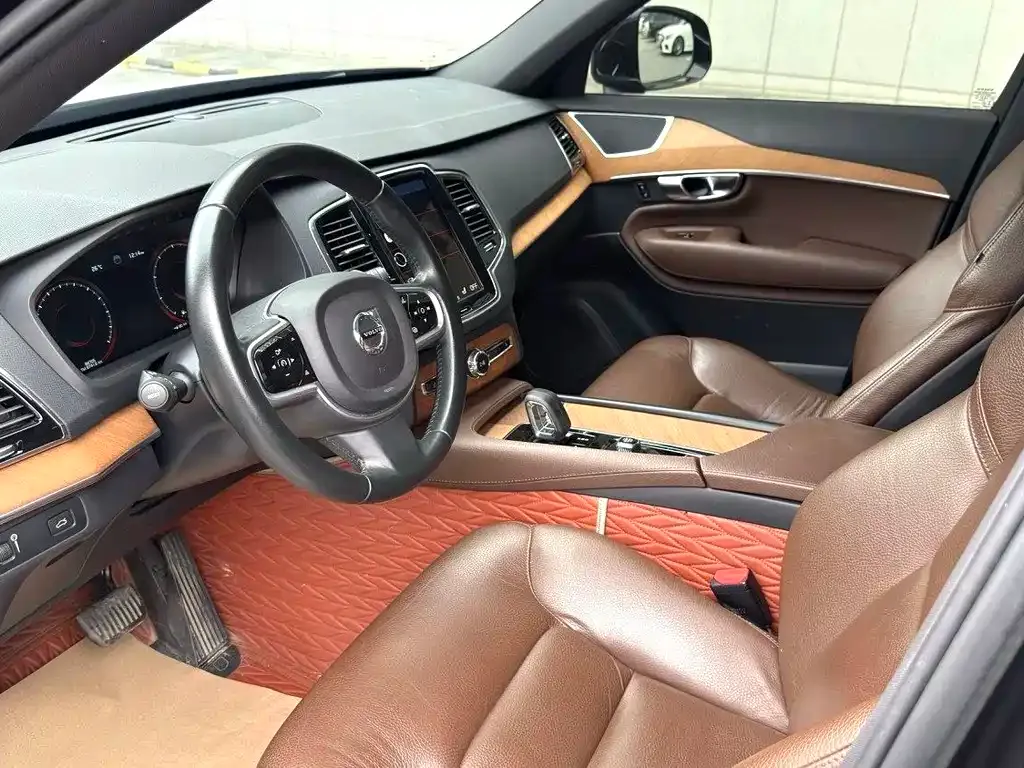 Volvo XC90 2021 из CN, фото 2