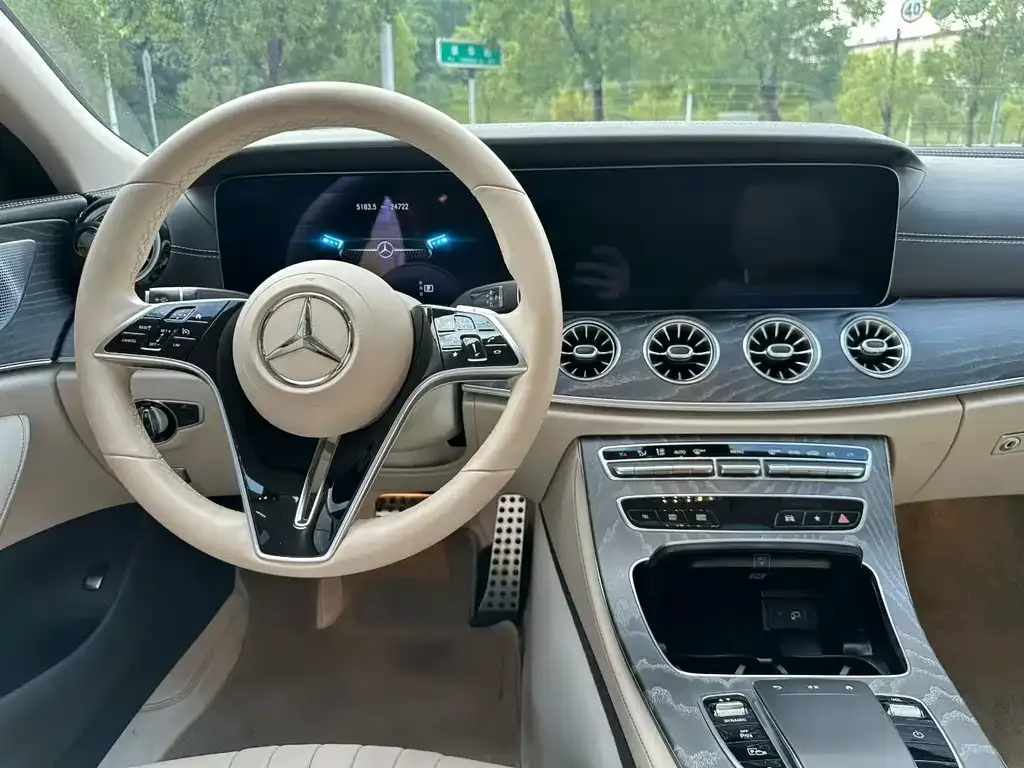 Mercedes-Benz CLS — фото 2