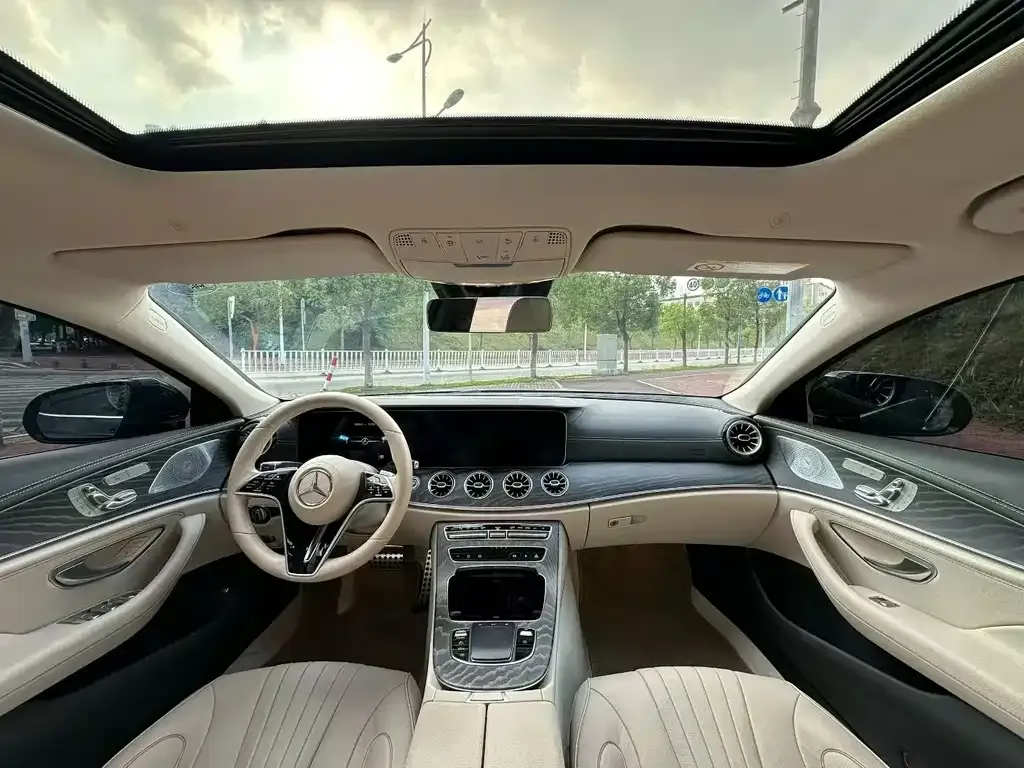 Mercedes-Benz CLS — фото 6