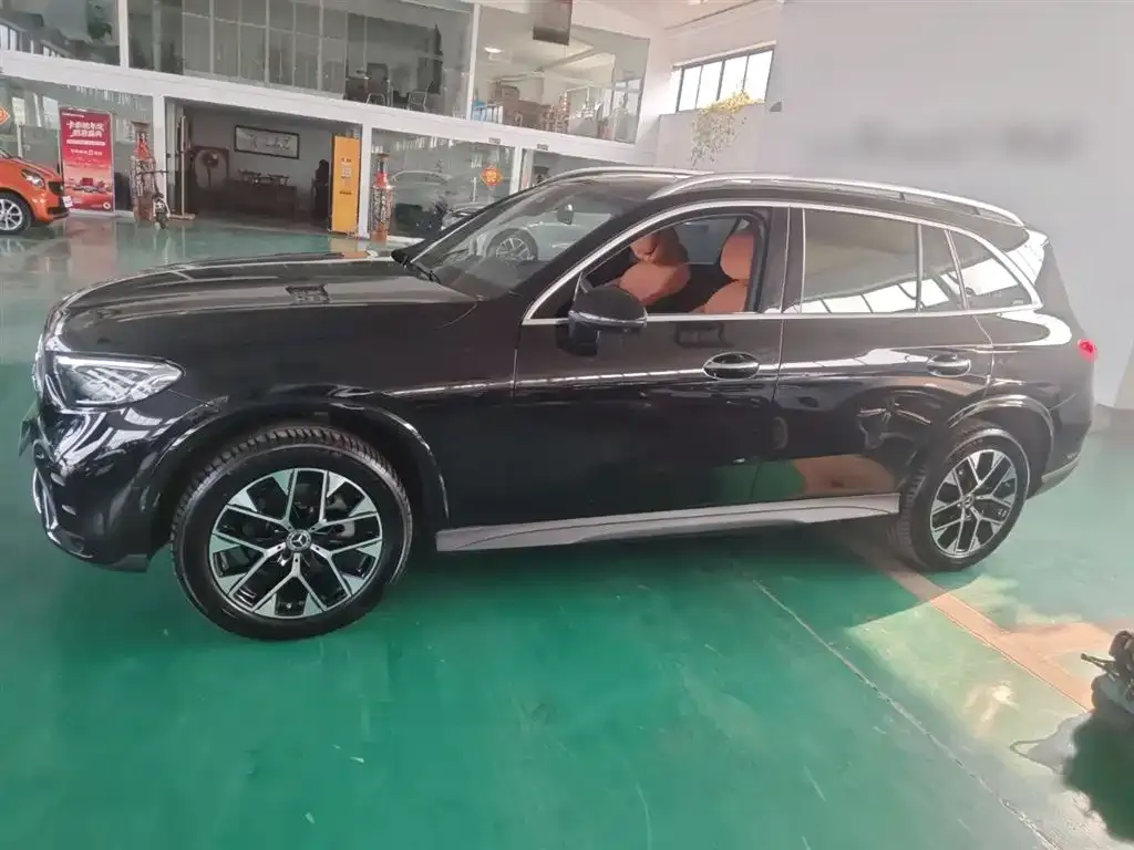 Mercedes-Benz GLC 2024 из CN, фото 7
