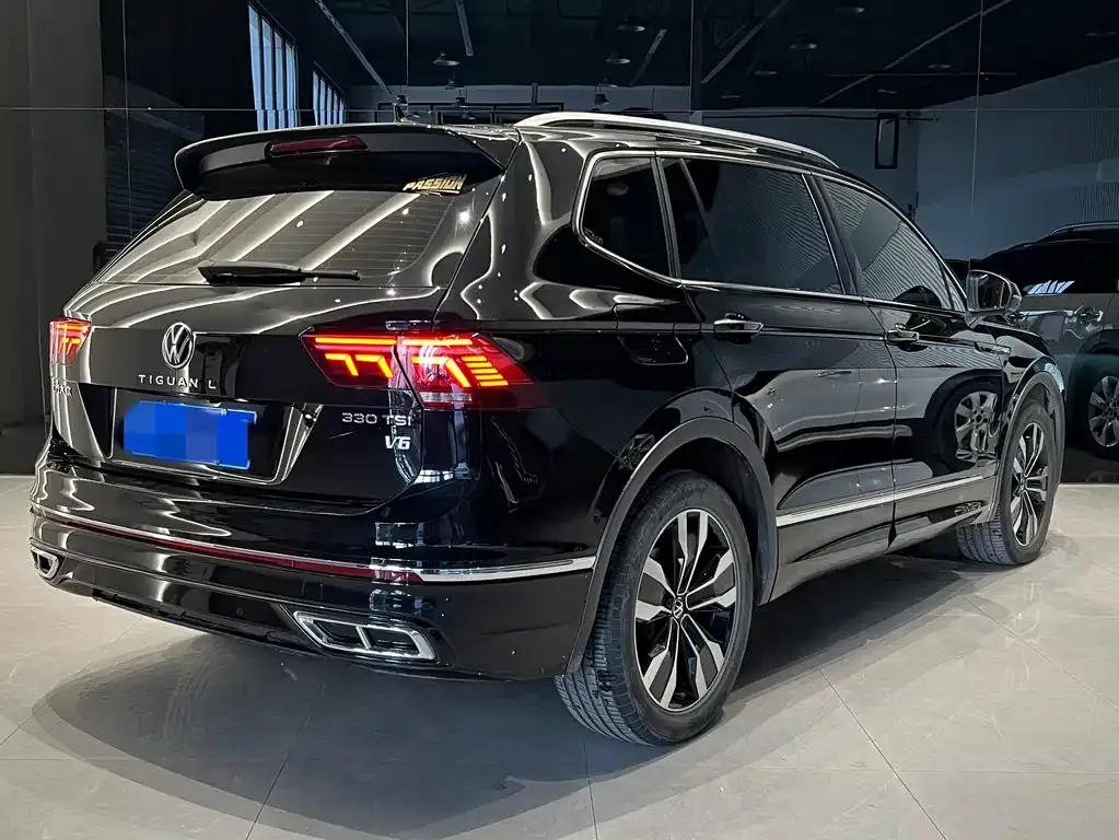 Volkswagen Tiguan L — фото 4