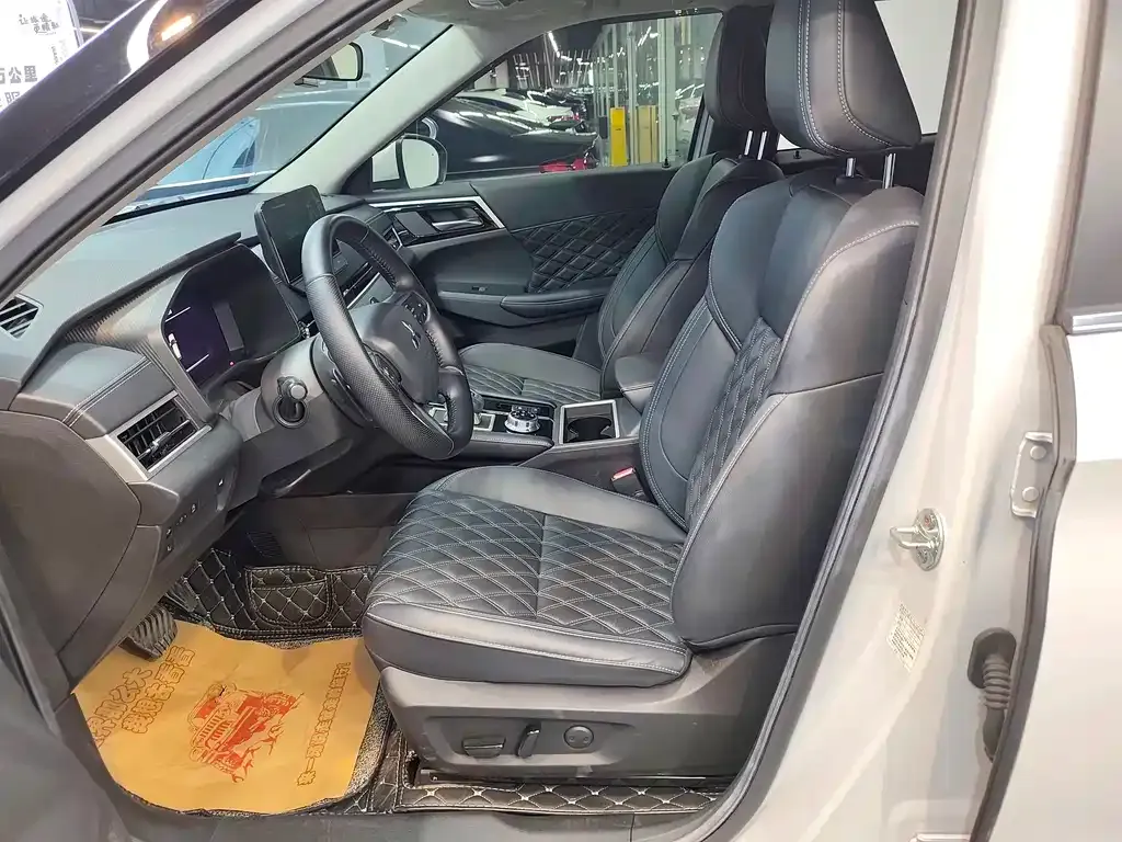 Mitsubishi Outlander 2023 из CN, фото 7