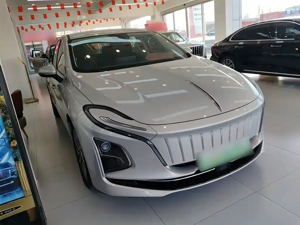 Hongqi E-QM5 — фото 8