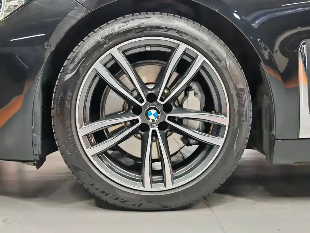 BMW 7 Series 2021 из CN, фото 7