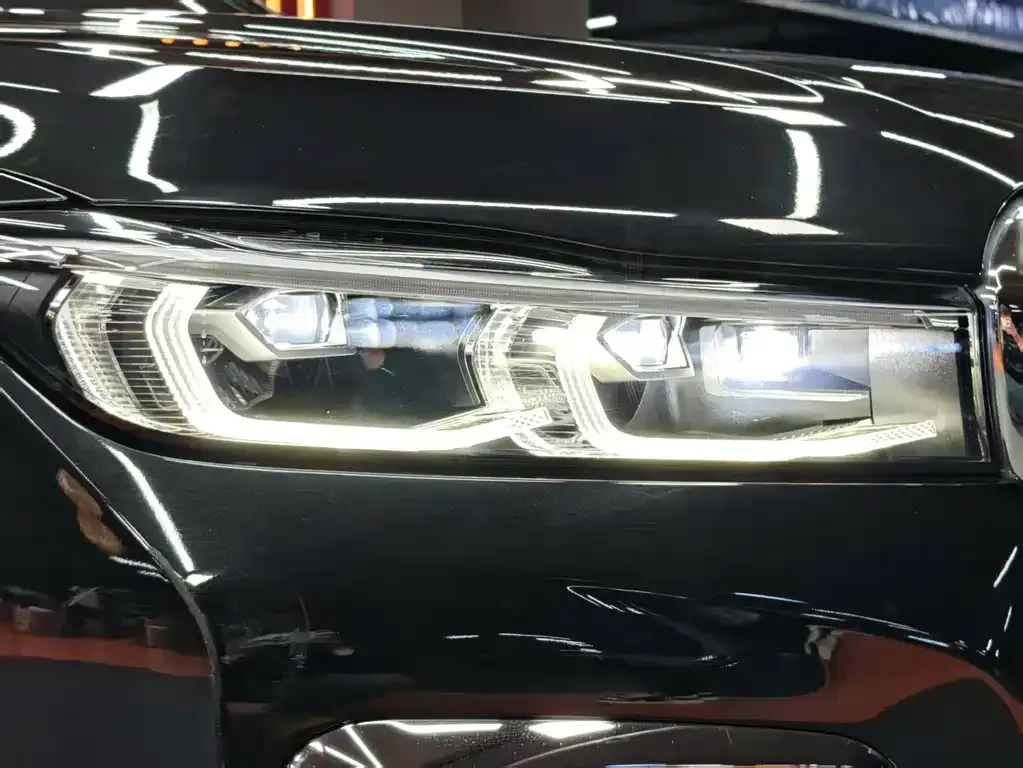 BMW 7 Series 2021 из CN, фото 4