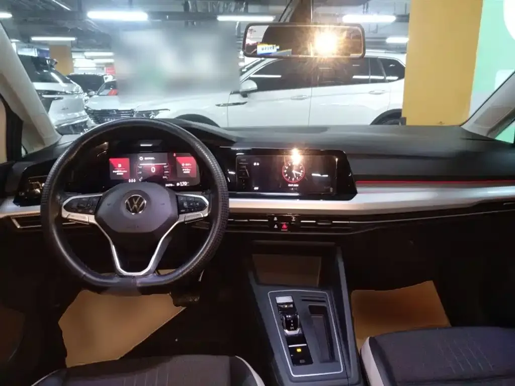 Volkswagen Golf 2023 из CN, фото 9