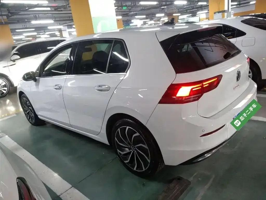 Volkswagen Golf 2023 из CN, фото 5