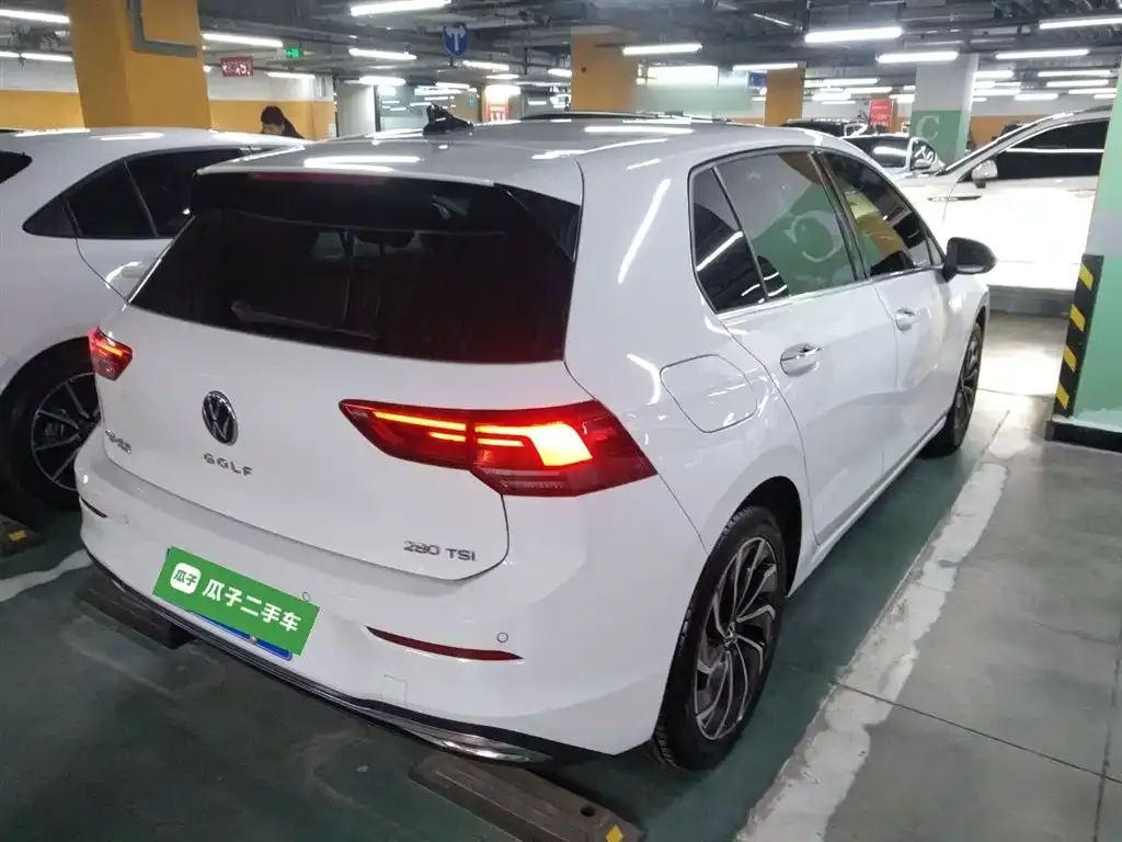 Volkswagen Golf 2023 из CN, фото 7