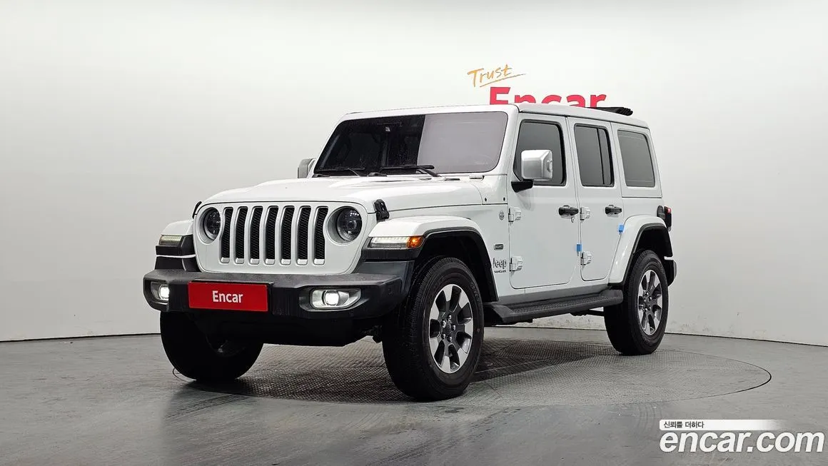 Jeep Wrangler — фото 1