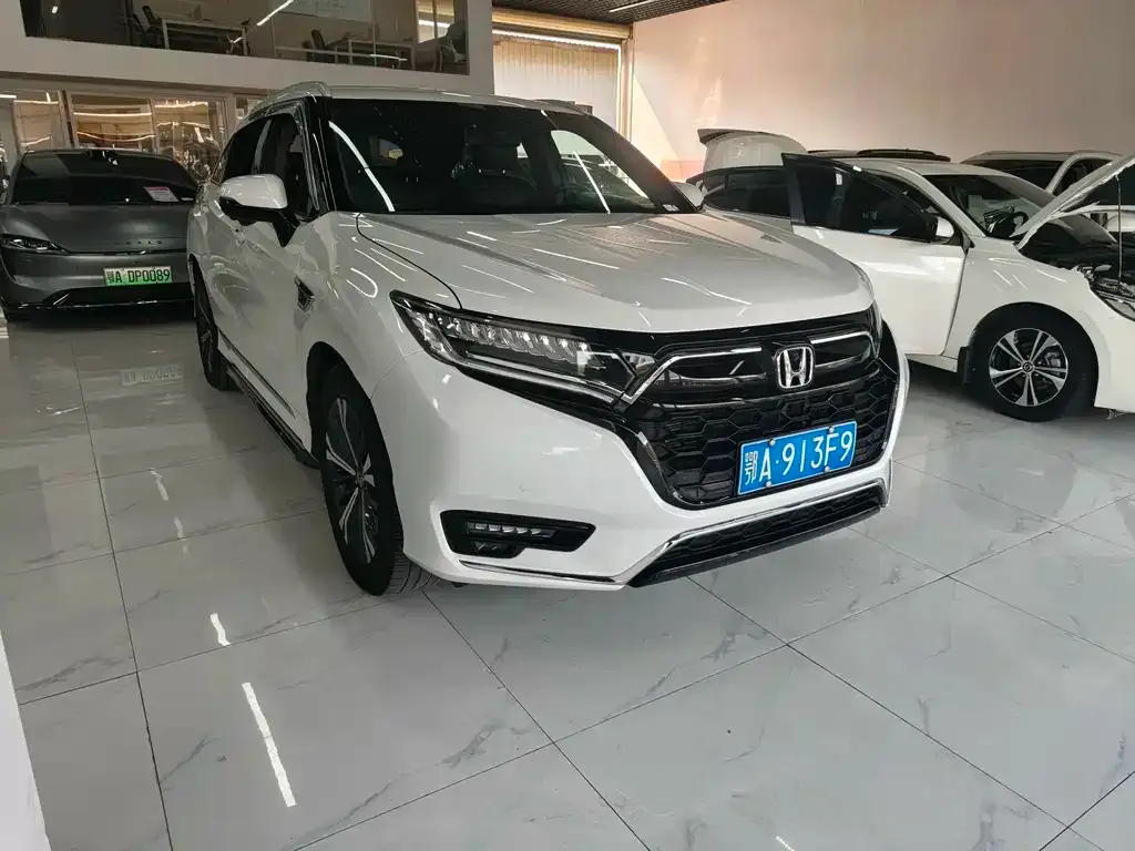 Honda UR-V — фото 1