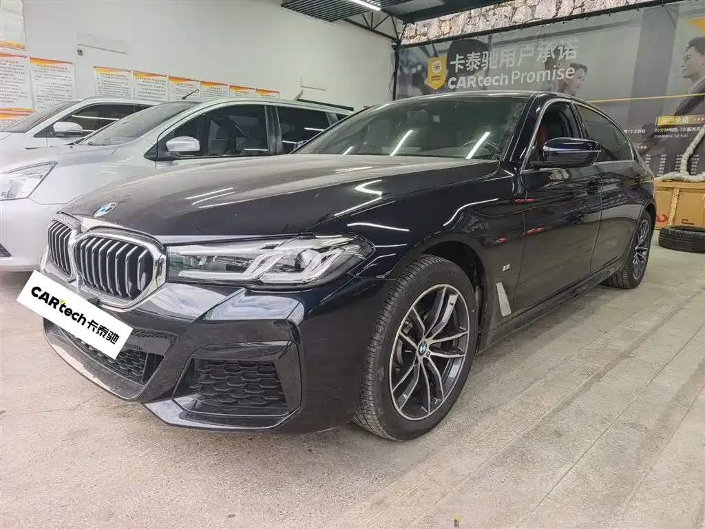 BMW 5 Series — фото 1