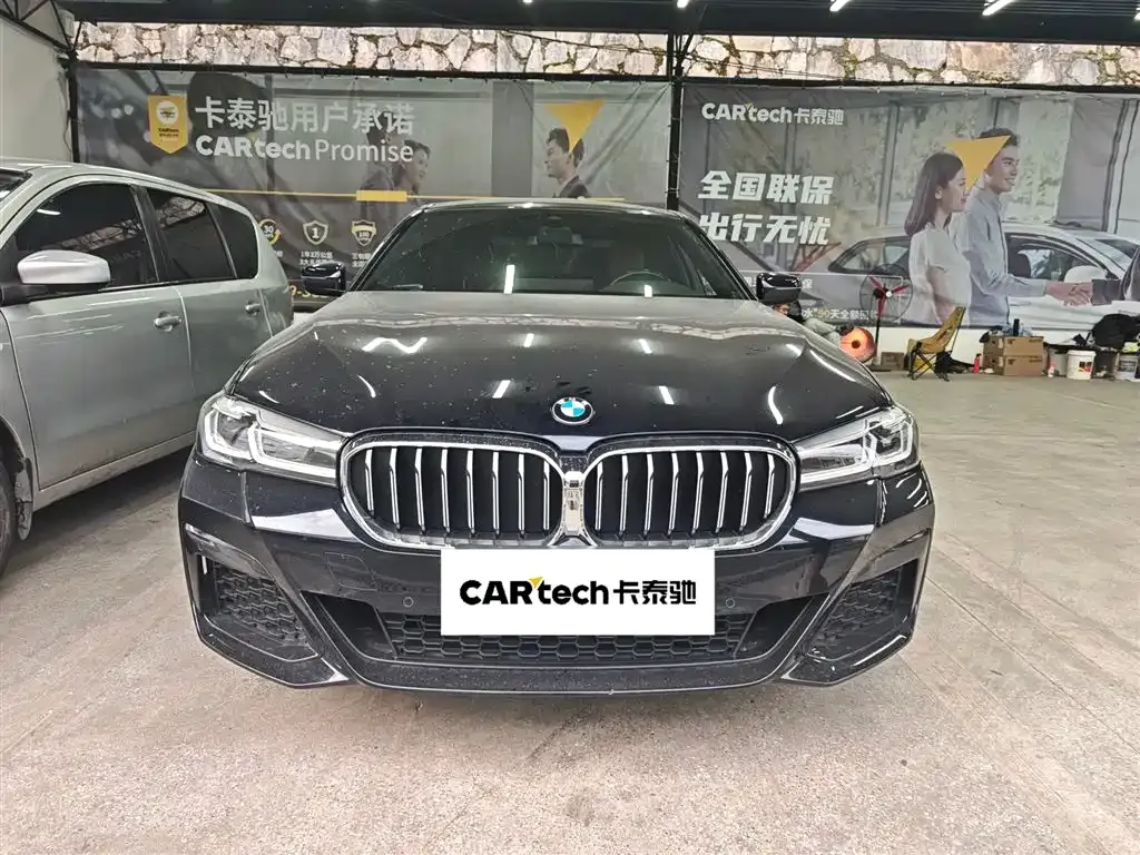BMW 5 Series — фото 10
