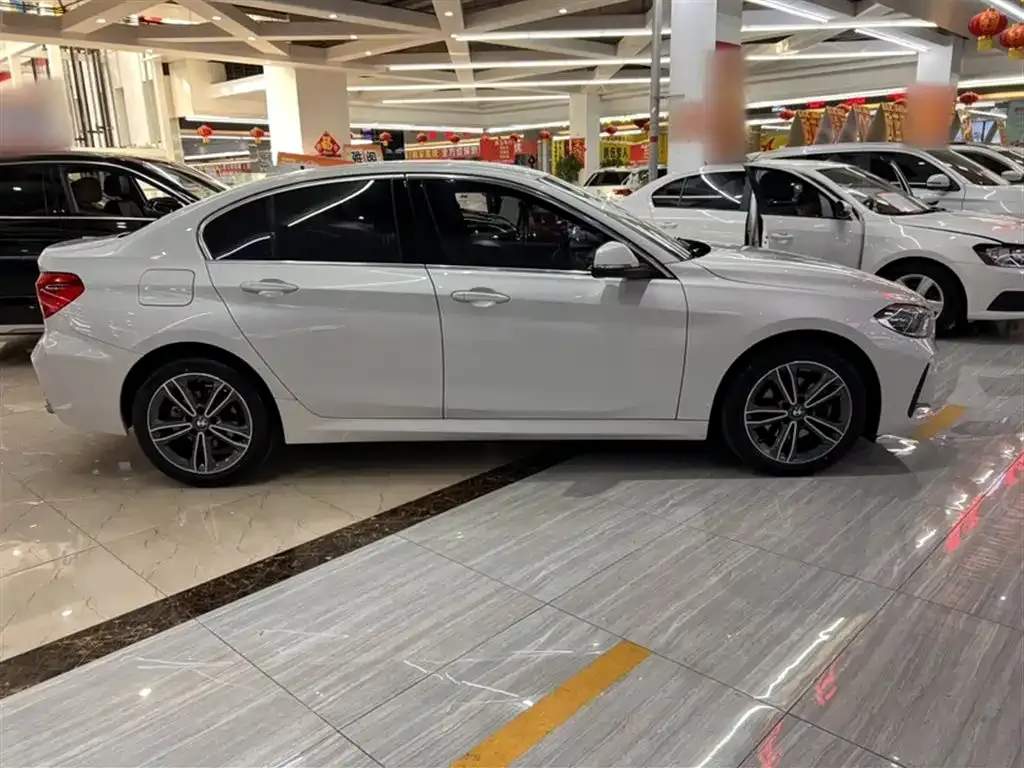 BMW 1 Series 2021 из CN, фото 10