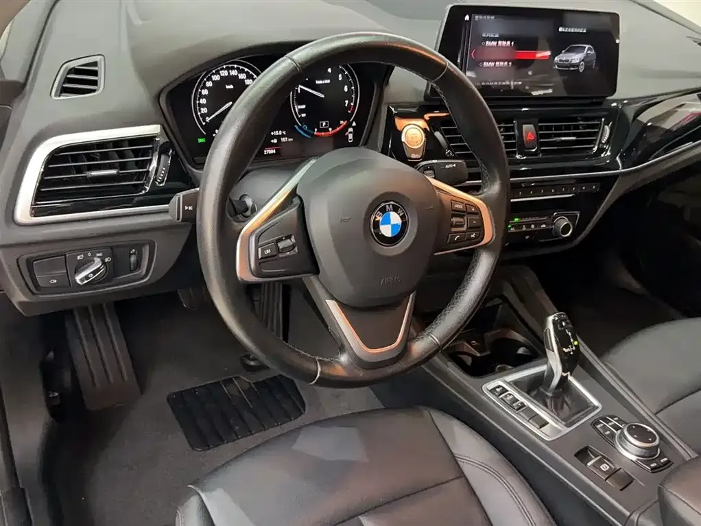 BMW 1 Series 2021 из CN, фото 3