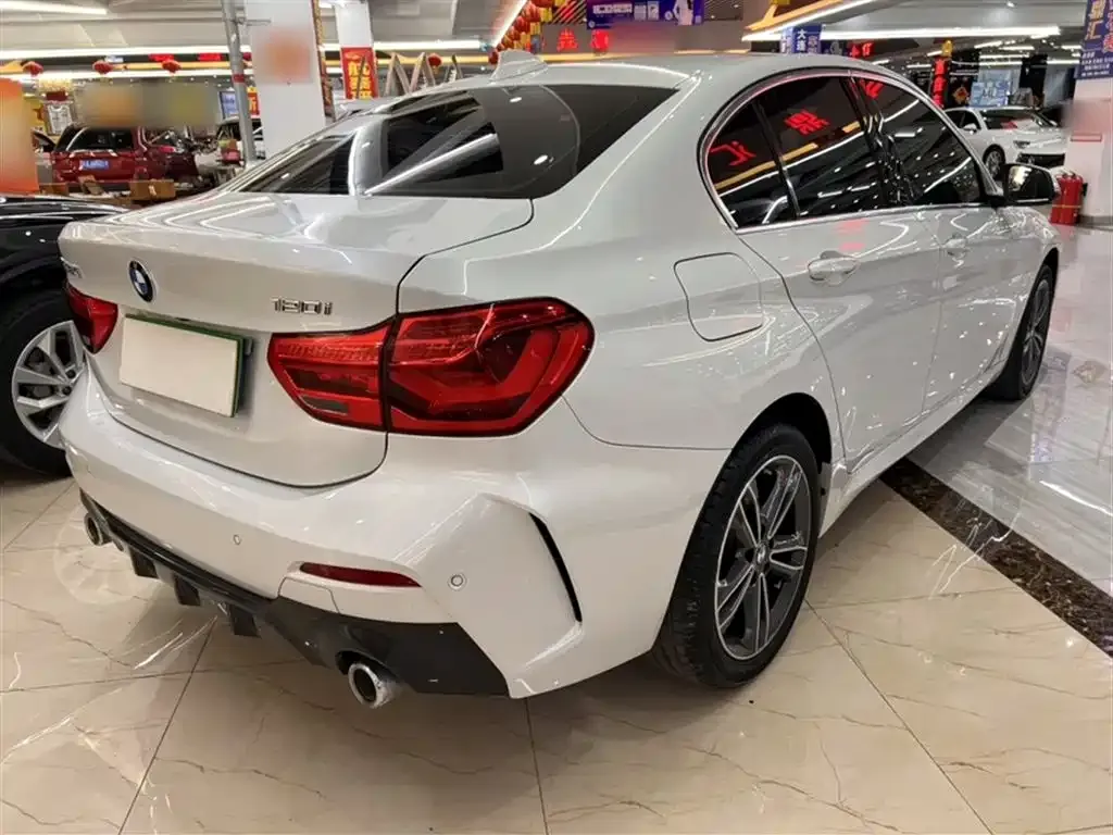 BMW 1 Series 2021 из CN, фото 8