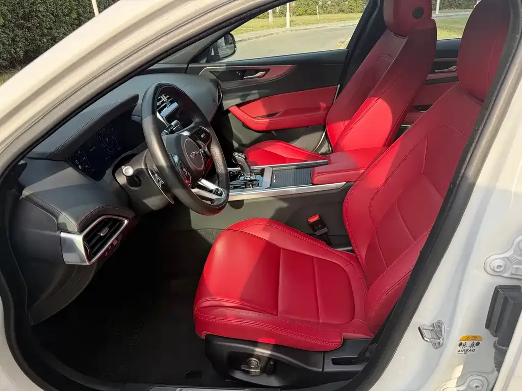 Jaguar XEL 2023 из CN, фото 2