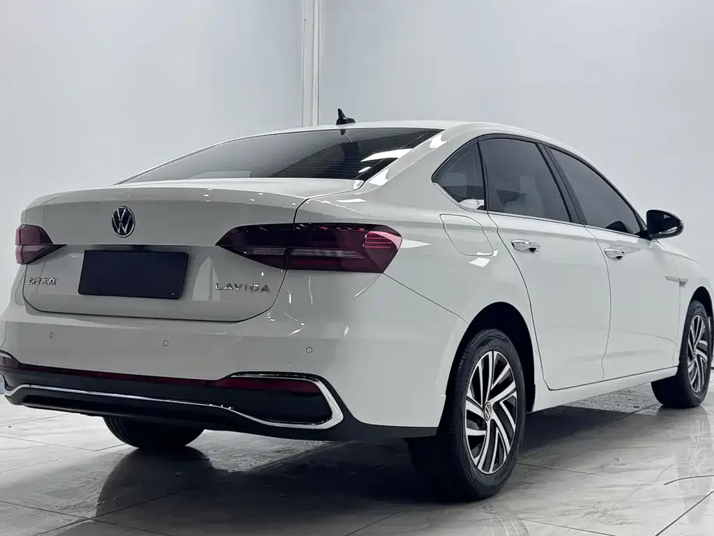 Volkswagen Lavida 2023 из CN, фото 4
