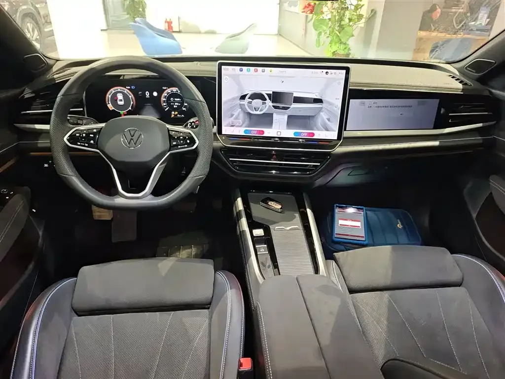 Volkswagen Passat — фото 8