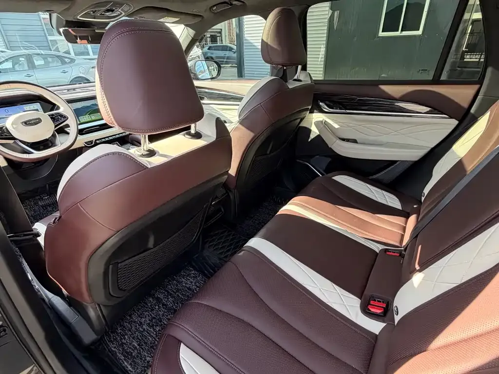 Geely Xingyue L 2022 из CN, фото 5