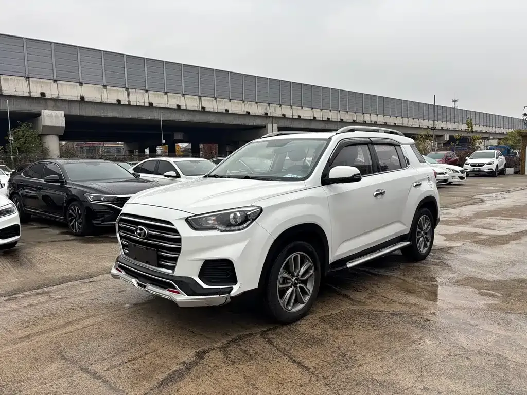 Hyundai ix35 — фото 1