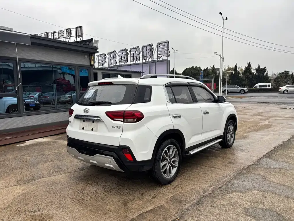 Hyundai ix35 — фото 10
