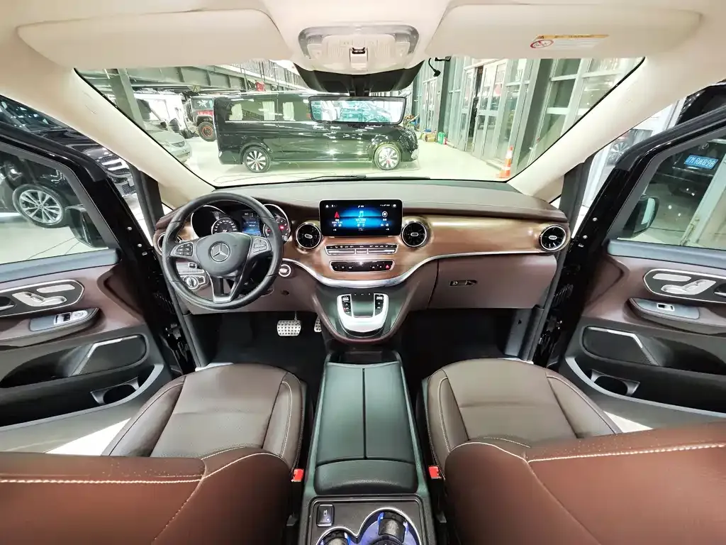 Mercedes-Benz V-Class 2022 из CN, фото 4