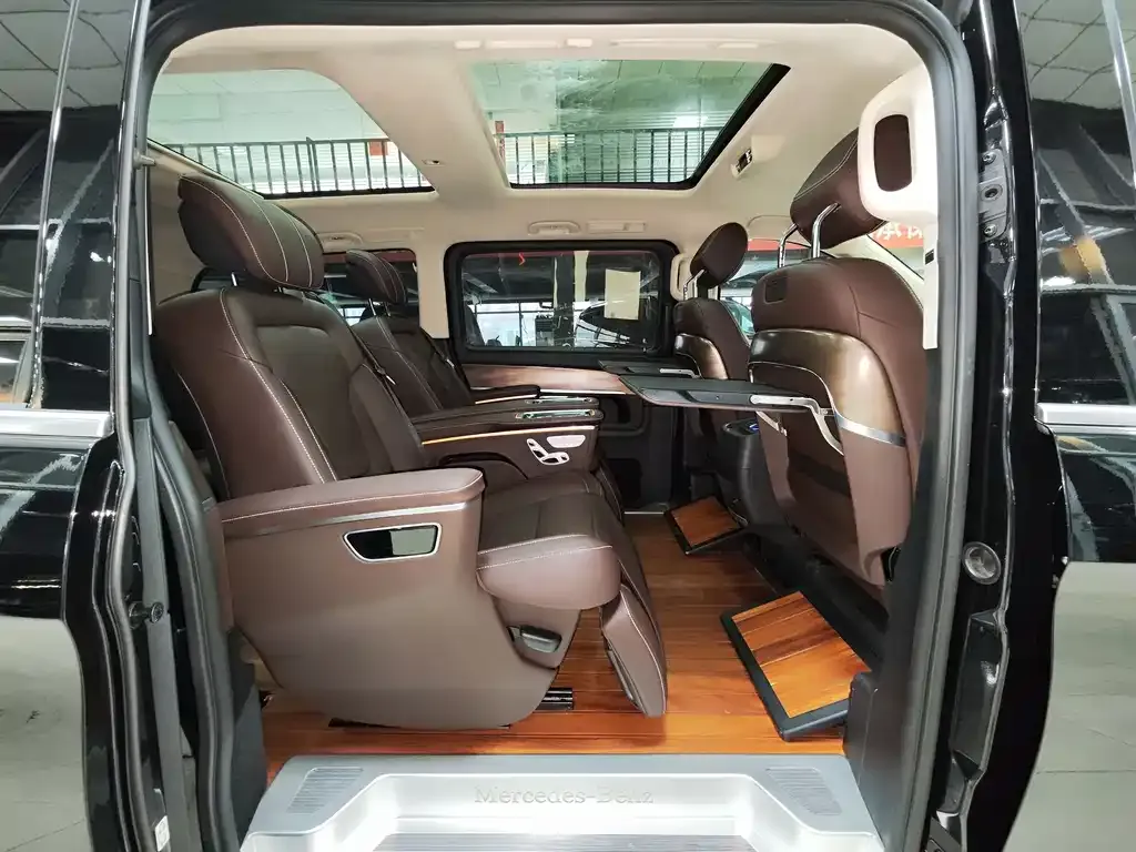 Mercedes-Benz V-Class 2022 из CN, фото 2