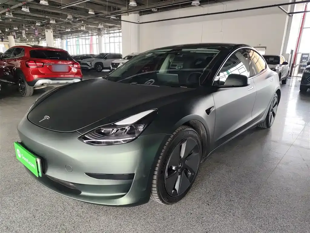 Tesla Model 3 — фото 2