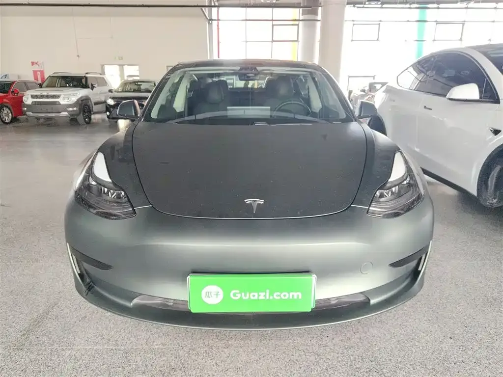Tesla Model 3 — фото 3