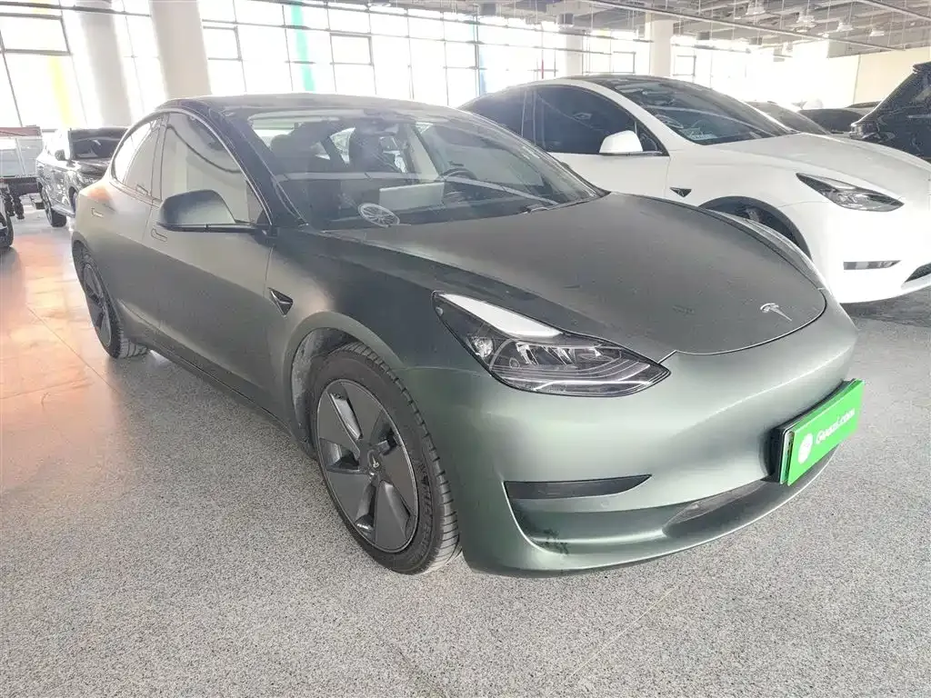 Tesla Model 3 — фото 4
