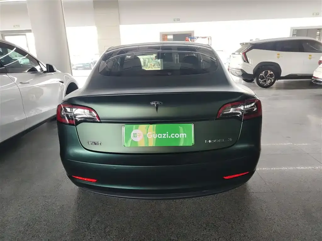 Tesla Model 3 — фото 6
