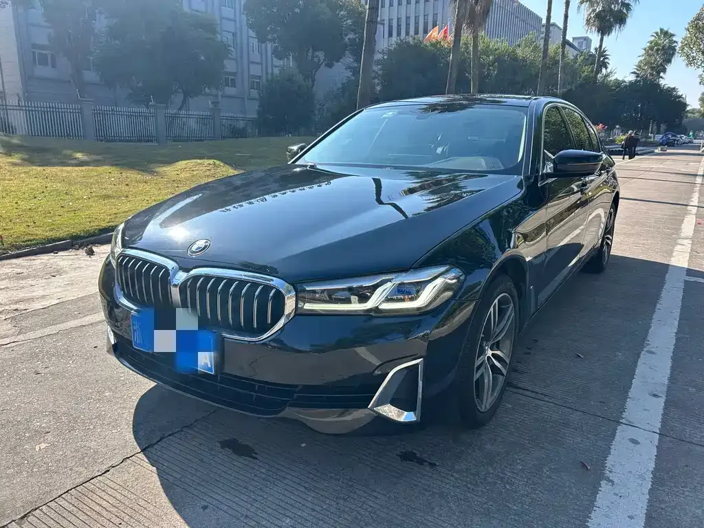BMW 5 Series — фото 2