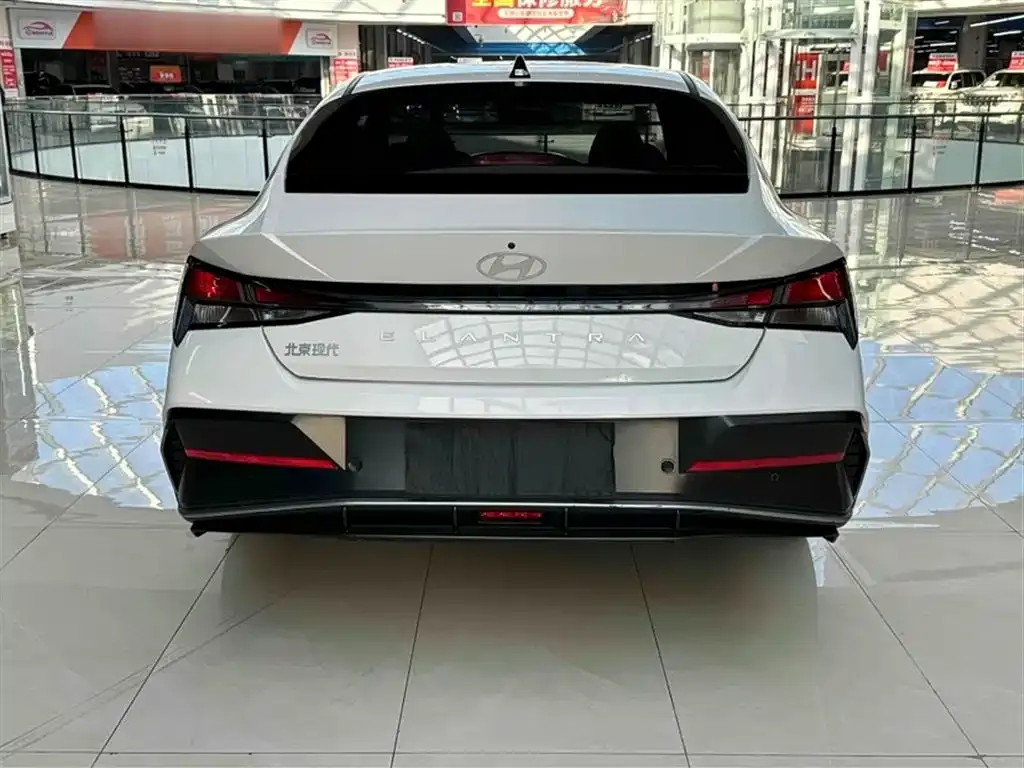 Hyundai Elantra 2024 из CN, фото 10