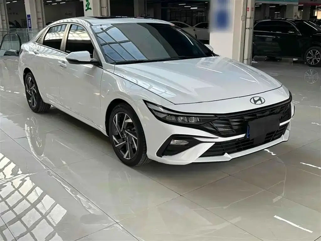 Hyundai Elantra 2024 из CN, фото 8