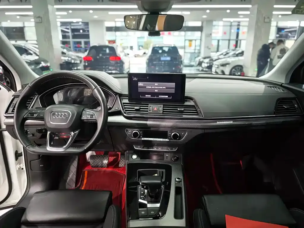 Audi Q5L 2021 из CN, фото 7
