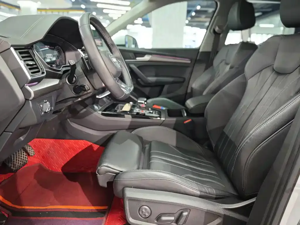 Audi Q5L 2021 из CN, фото 3