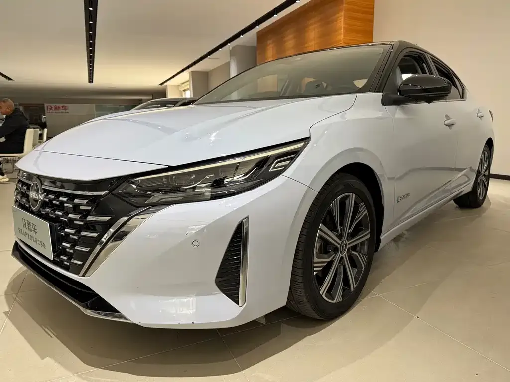 Nissan Sylphy 2023 из CN, фото 1