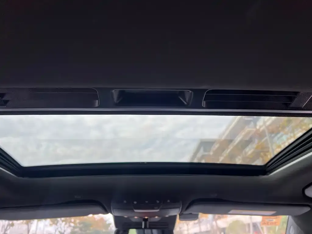 Mercedes-Benz EQC 2022 из CN, фото 10