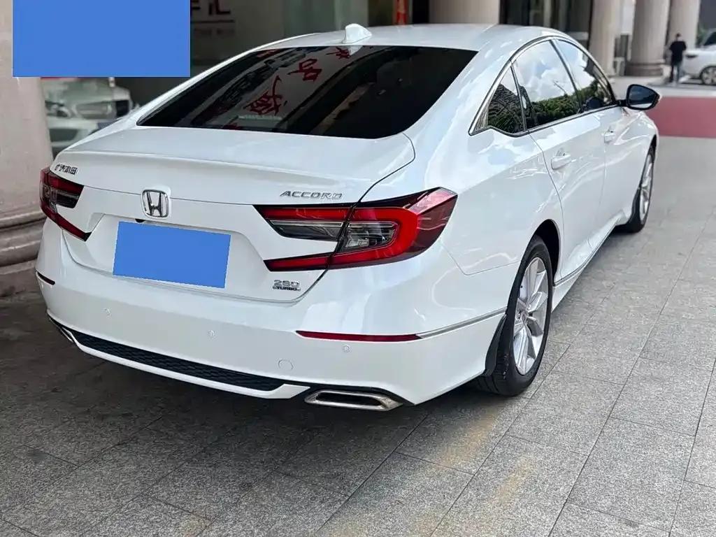 Honda Accord — фото 5
