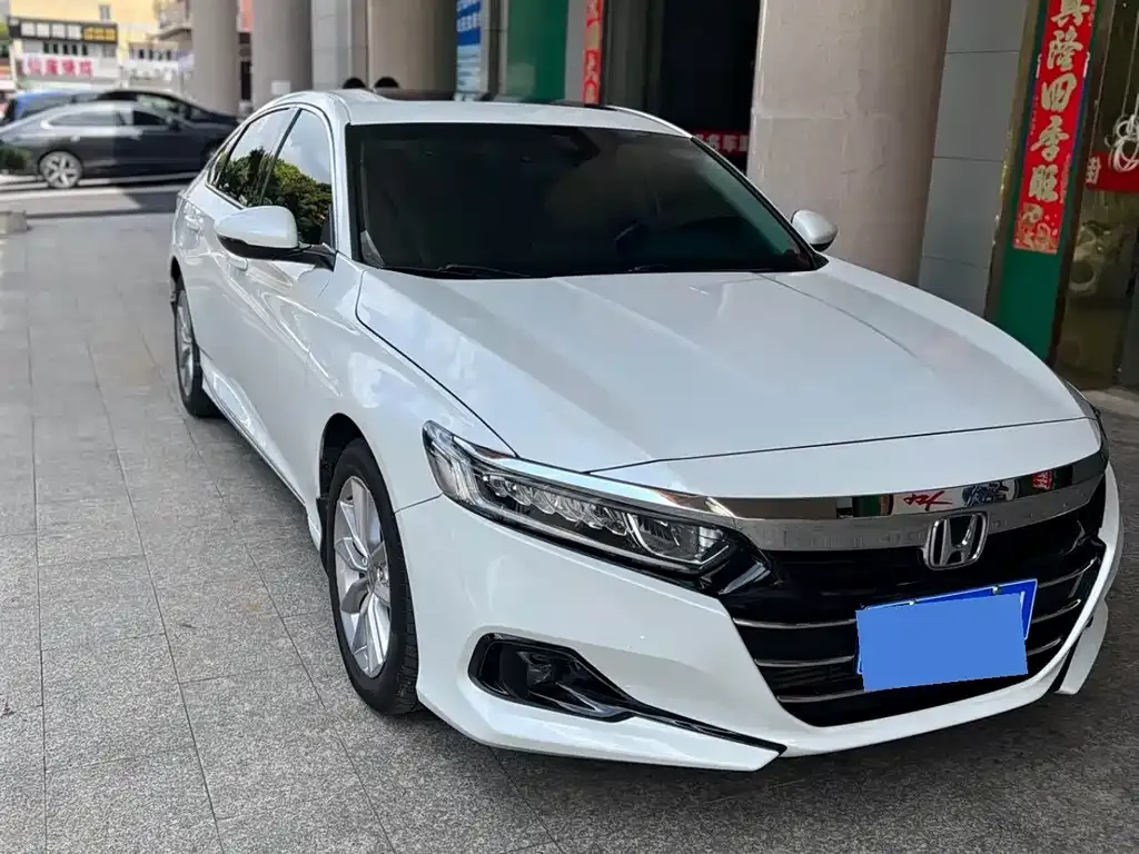 Honda Accord — фото 10