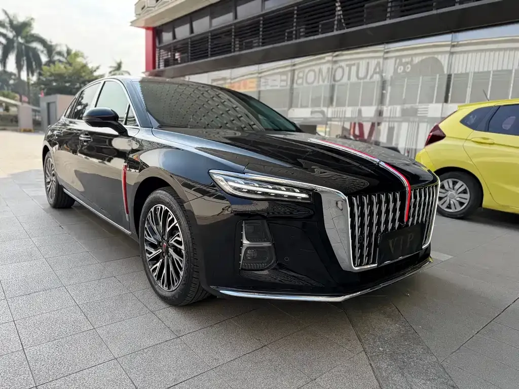 Hongqi H5 — фото 3