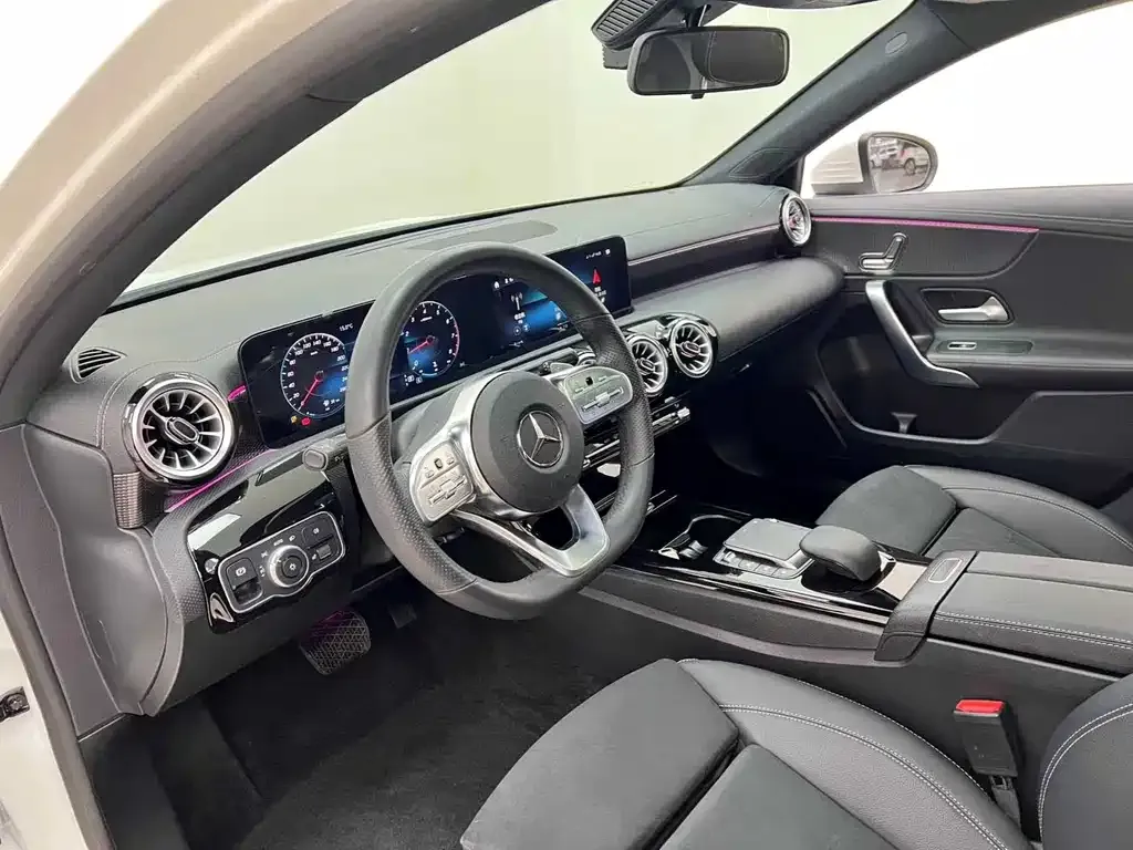 Mercedes-Benz A-Class 2023 из CN, фото 10