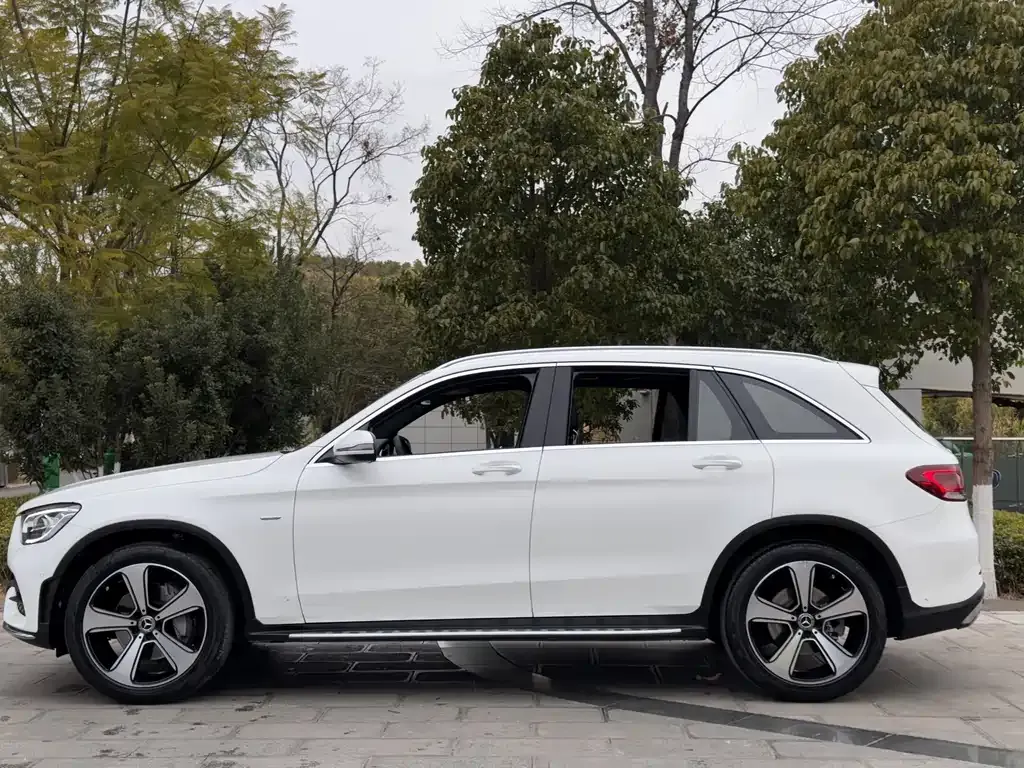 Mercedes-Benz GLC — фото 10