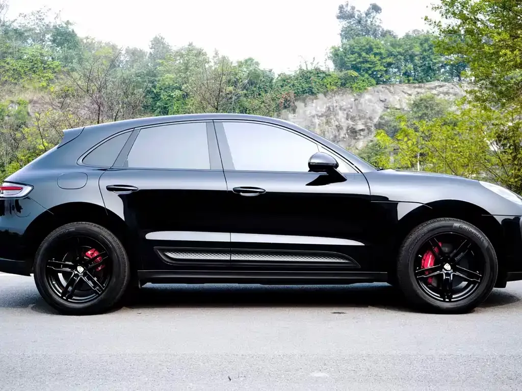 Porsche Macan — фото 9