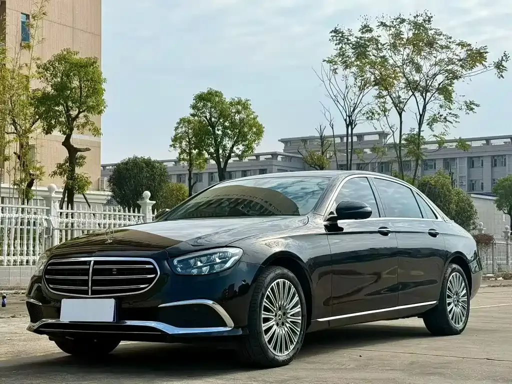 Mercedes-Benz E-Class 2023 из CN, фото 1
